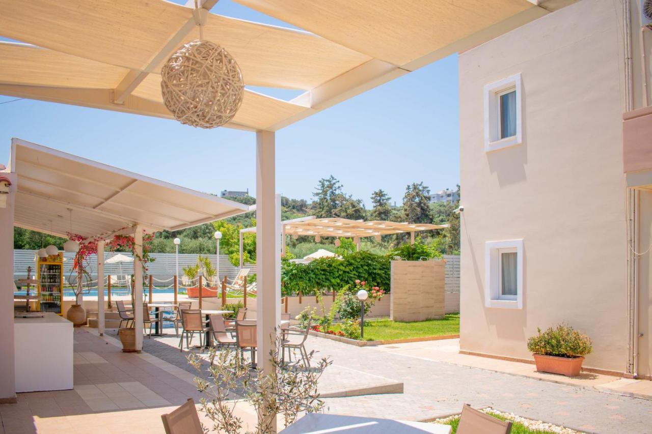 Agia Marina Evdokia Αpartments & Dimitra Village מראה חיצוני תמונה