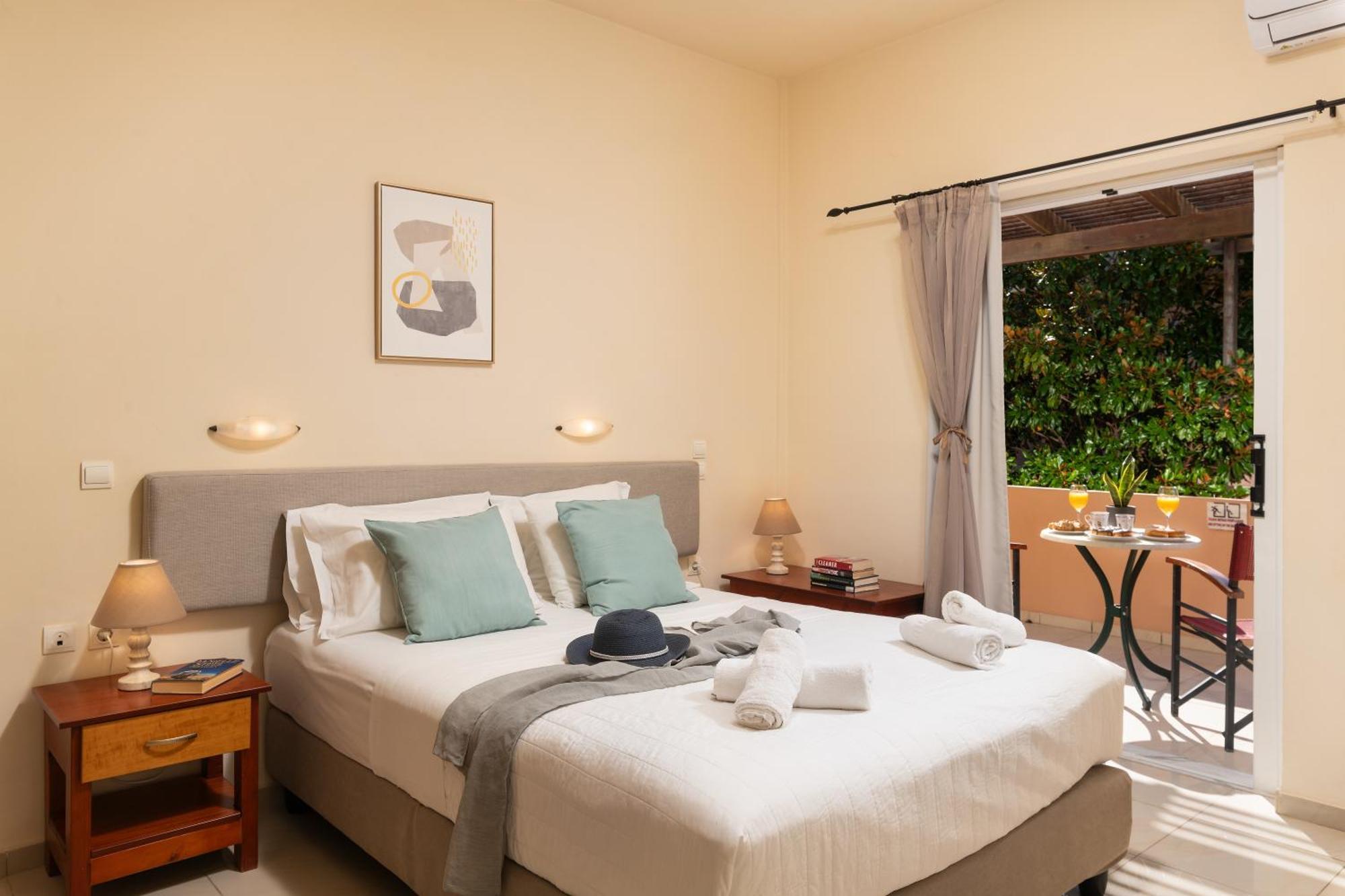 Agia Marina Evdokia Αpartments & Dimitra Village מראה חיצוני תמונה