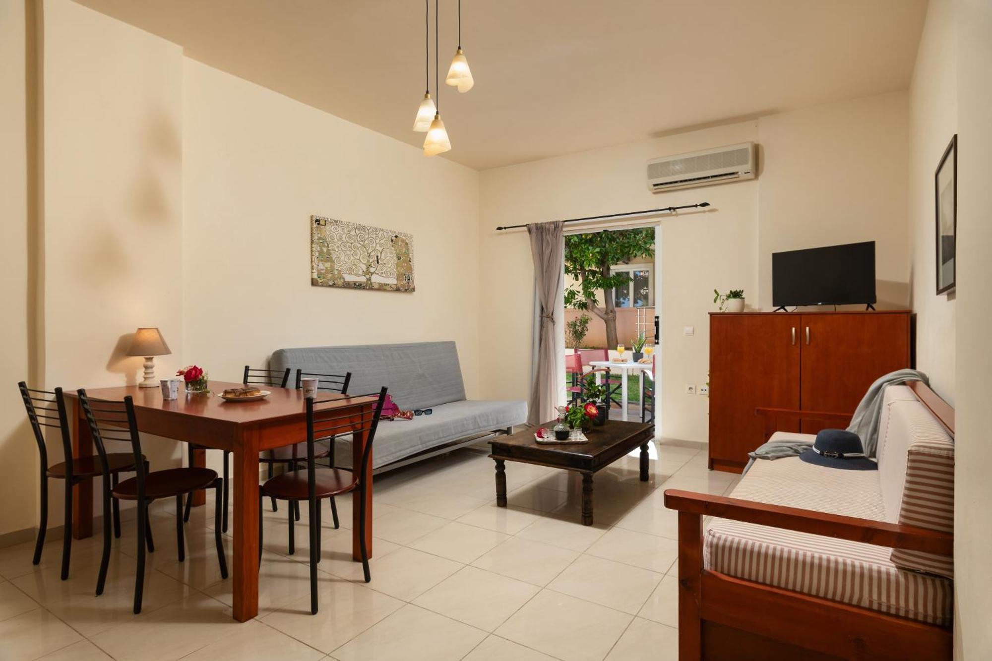 Agia Marina Evdokia Αpartments & Dimitra Village מראה חיצוני תמונה