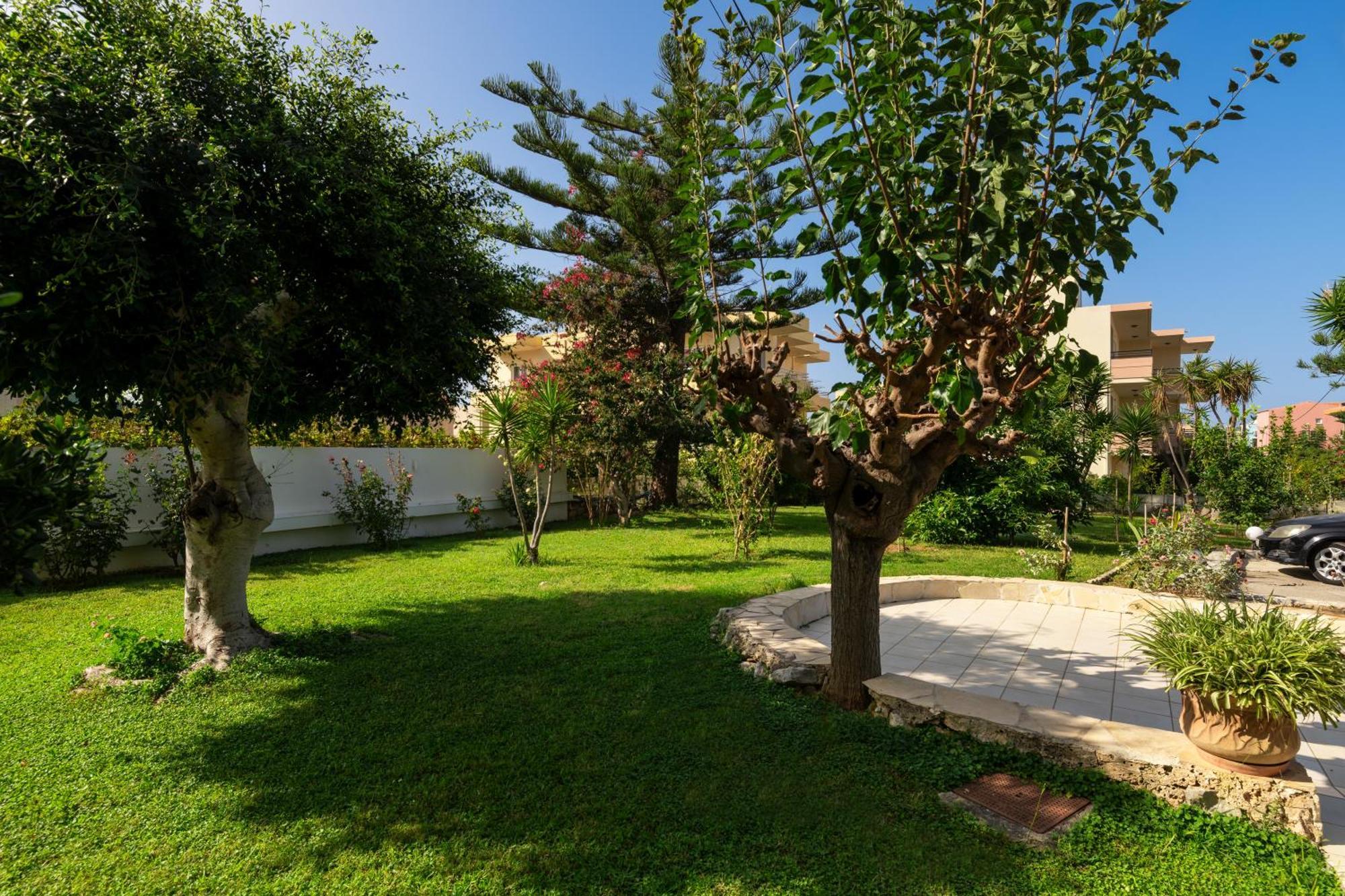 Agia Marina Evdokia Αpartments & Dimitra Village מראה חיצוני תמונה